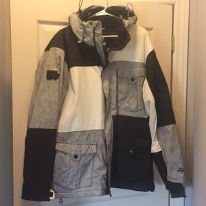 Snowboard Jacket in Black and White.
